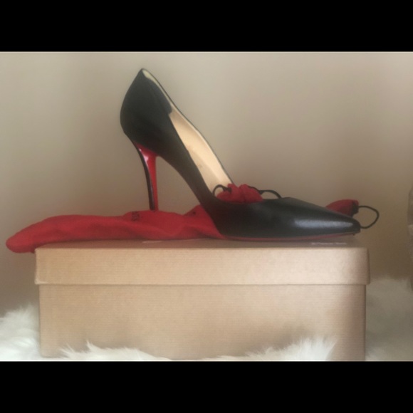 Christian Louboutin - Picture 8 of 8